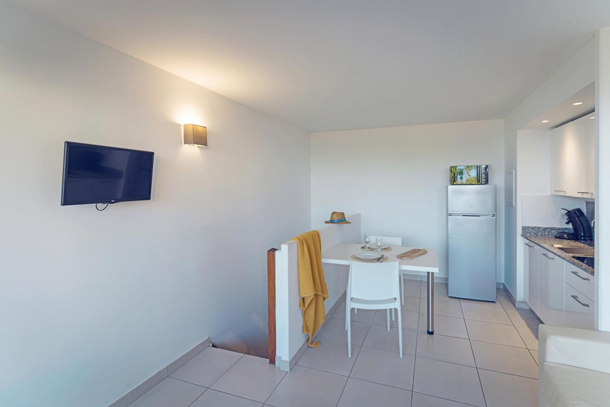 סנטה-לוסיה-די-מוריאני Residence Marina Bianca מראה חיצוני תמונה