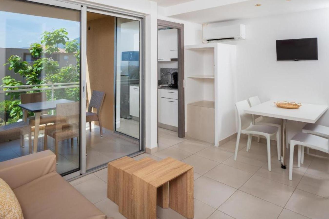 סנטה-לוסיה-די-מוריאני Residence Marina Bianca מראה חיצוני תמונה