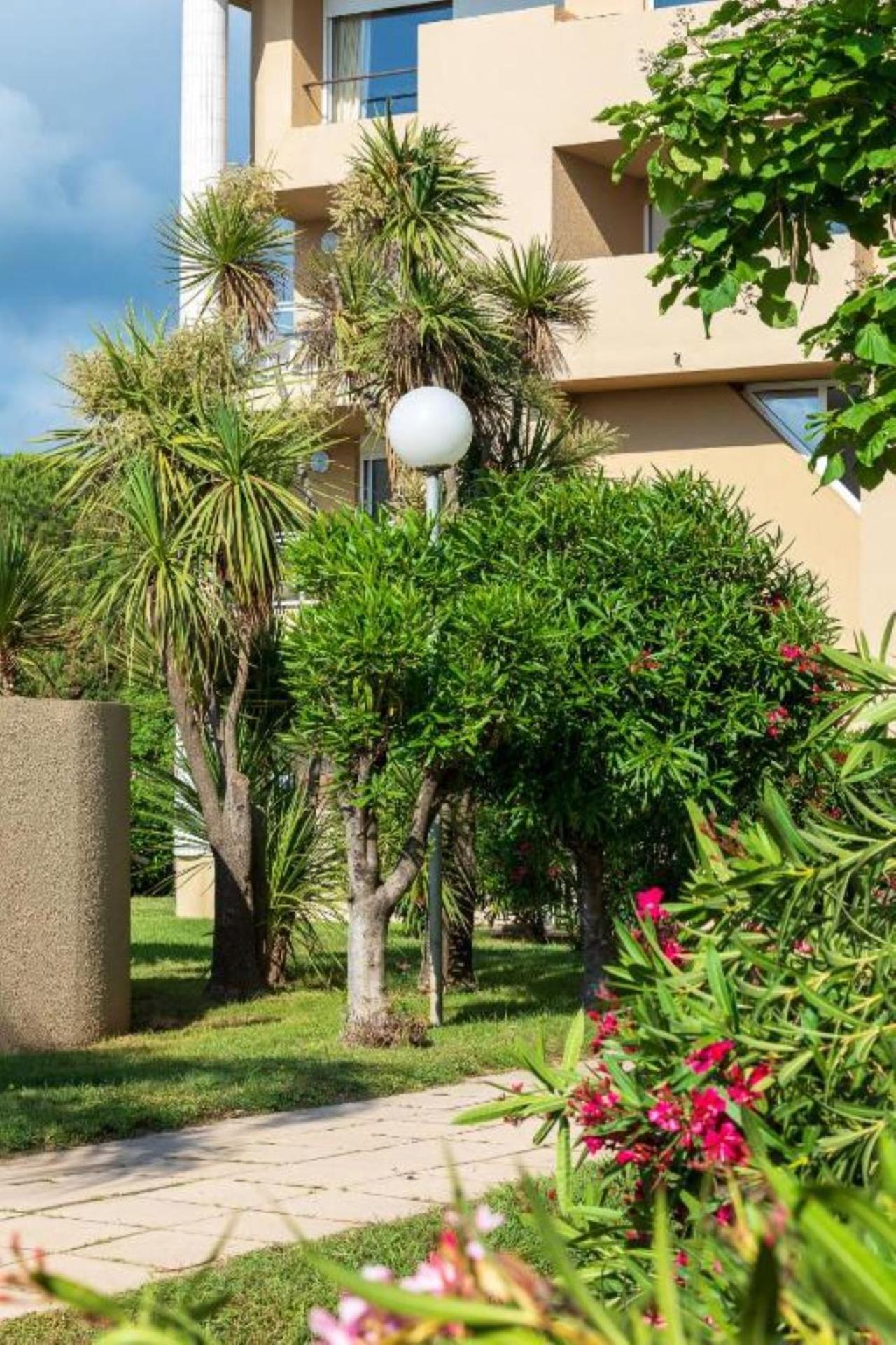 סנטה-לוסיה-די-מוריאני Residence Marina Bianca מראה חיצוני תמונה
